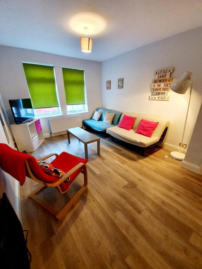 Beautiful 3 Bedroom House At The Sea Front - Amazing Location Southend-on-Sea Bagian luar foto