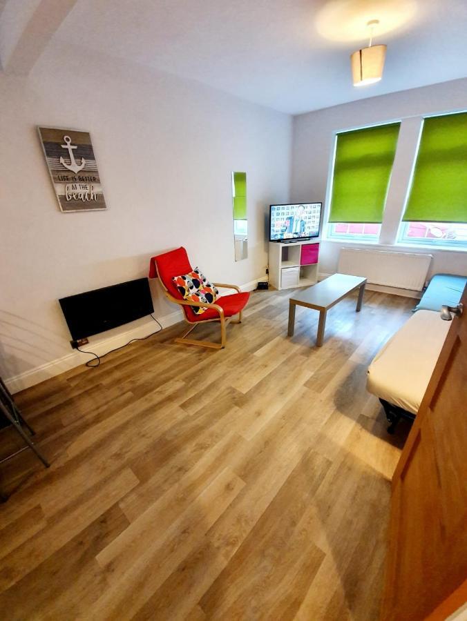 Beautiful 3 Bedroom House At The Sea Front - Amazing Location Southend-on-Sea Bagian luar foto